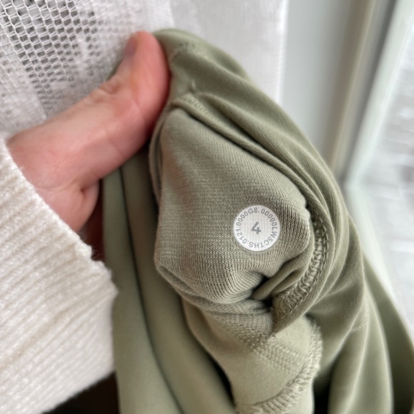 Lululemon Aligns - Picture 5 of 6